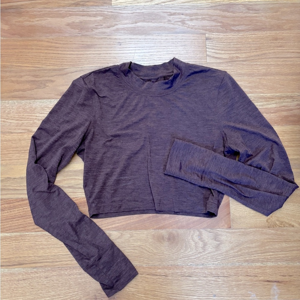 Vuori Lux Crop Long Sleeve size small burgundy